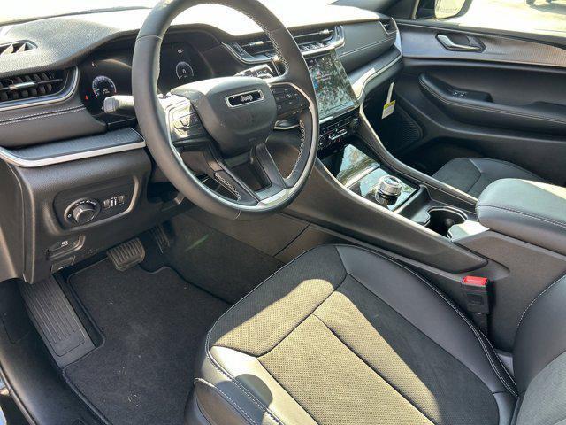 new 2025 Jeep Grand Cherokee L car, priced at $44,850