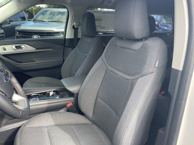 new 2025 Ford Explorer car, priced at $38,345