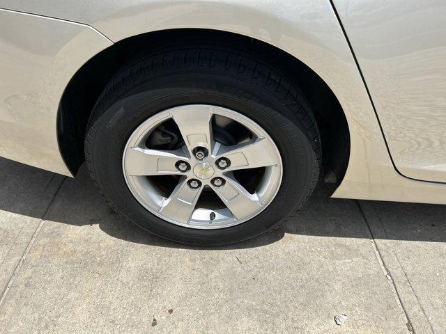 used 2015 Chevrolet Malibu car, priced at $12,571