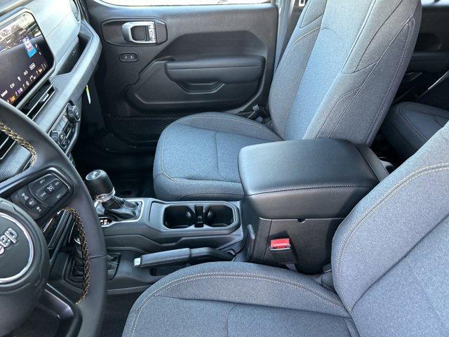 new 2025 Jeep Wrangler car, priced at $40,757