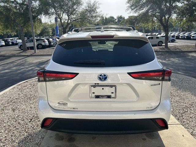 used 2022 Toyota Highlander Hybrid car, priced at $39,310