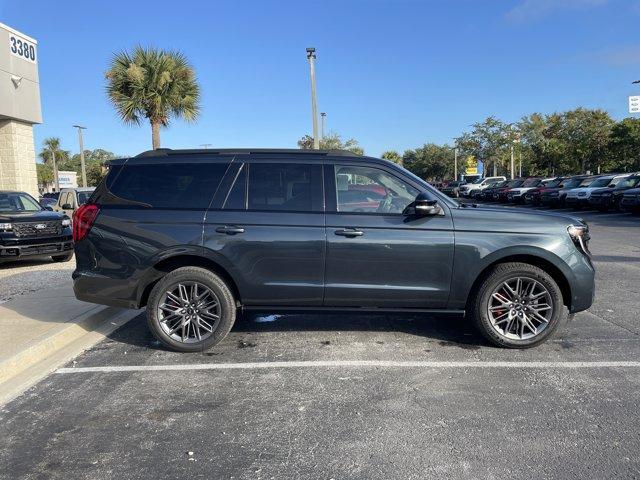 new 2025 Ford Expedition car, priced at $80,316