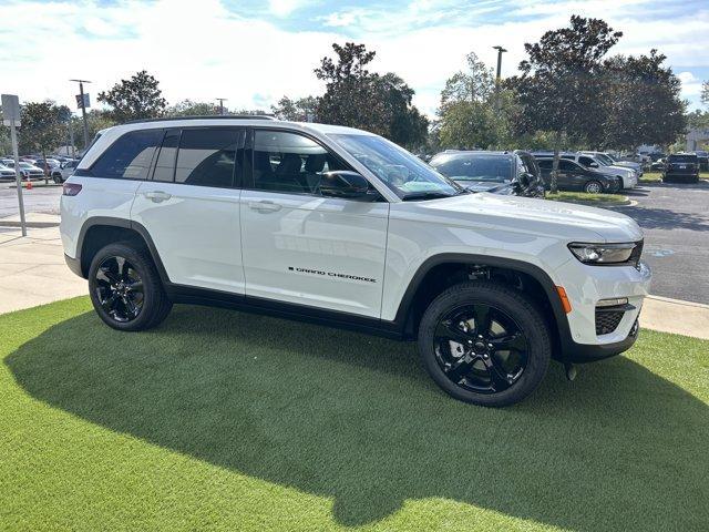 new 2025 Jeep Grand Cherokee car, priced at $46,350