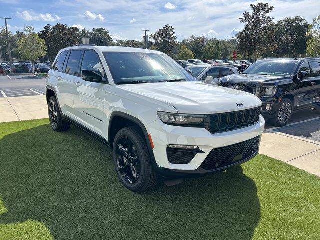 new 2025 Jeep Grand Cherokee car, priced at $46,350
