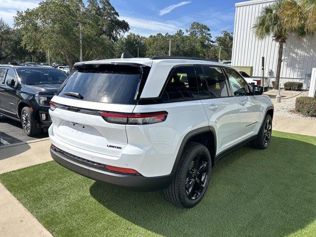 new 2025 Jeep Grand Cherokee car, priced at $46,350