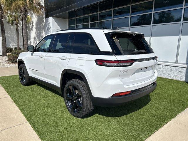new 2025 Jeep Grand Cherokee car, priced at $46,350
