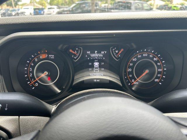 new 2025 Jeep Wrangler car, priced at $40,454