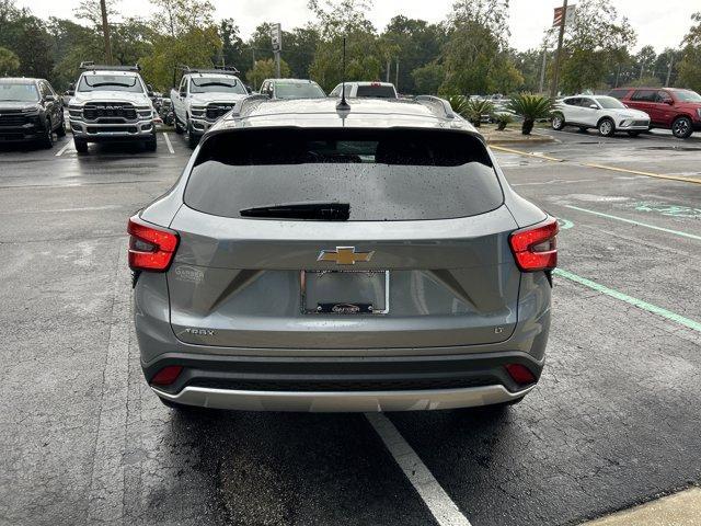 new 2025 Chevrolet Trax car, priced at $23,456