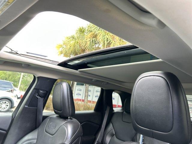 used 2016 Jeep Cherokee car, priced at $17,814