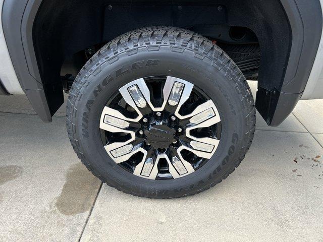 new 2025 GMC Sierra 2500 car, priced at $81,186