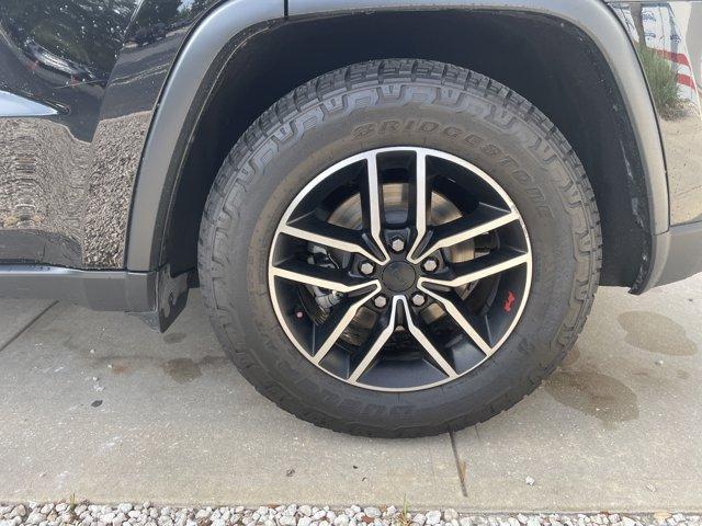 used 2020 Jeep Grand Cherokee car, priced at $19,142