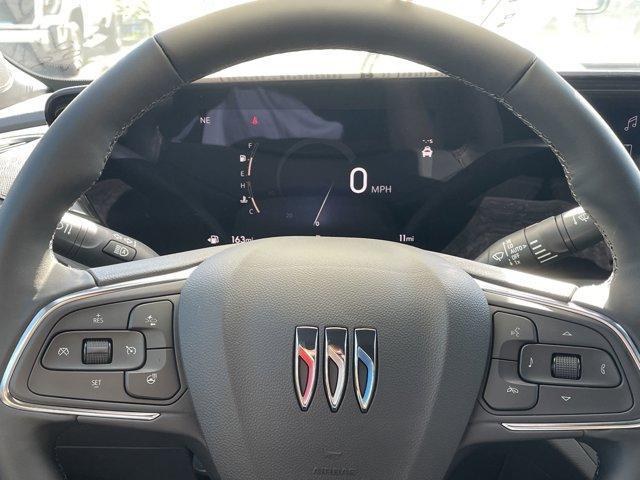 new 2025 Buick Envista car, priced at $25,686