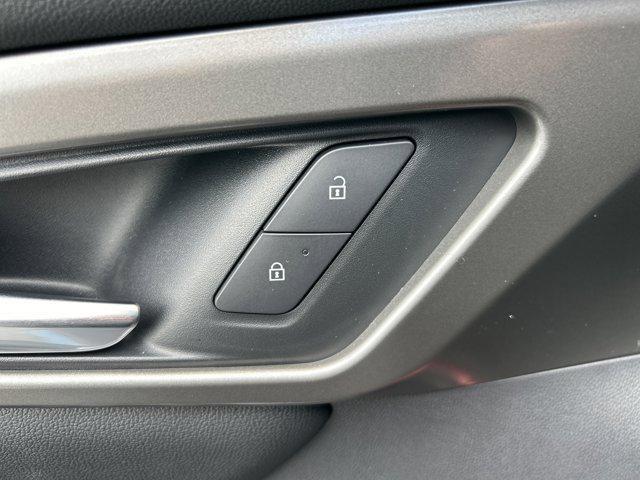 new 2025 Chevrolet Traverse car, priced at $40,957