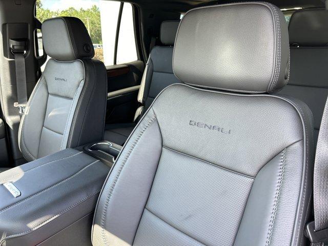 new 2025 GMC Yukon car, priced at $86,612