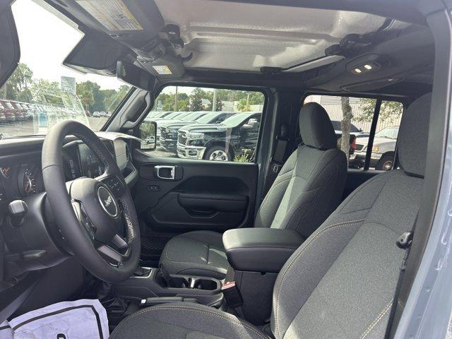 new 2025 Jeep Gladiator car, priced at $46,566