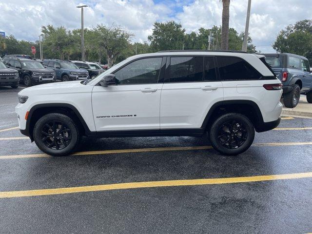new 2025 Jeep Grand Cherokee car, priced at $37,545