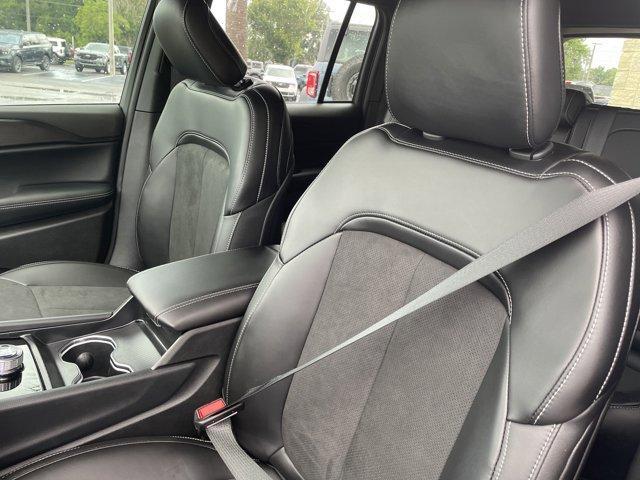 new 2025 Jeep Grand Cherokee car, priced at $37,545