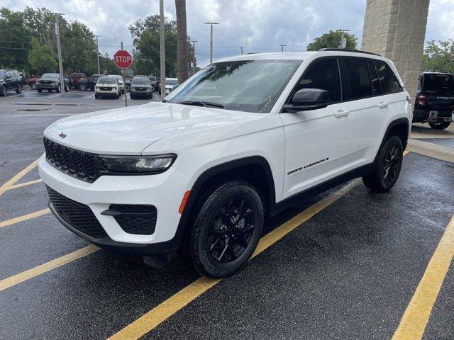 new 2025 Jeep Grand Cherokee car, priced at $37,545