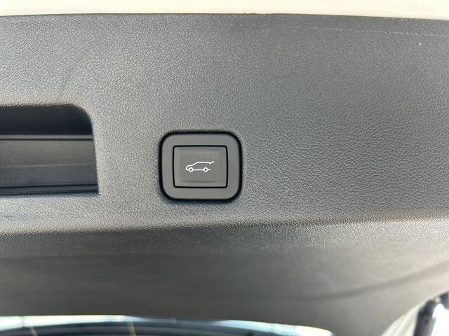 new 2026 Chevrolet Traverse car, priced at $44,575