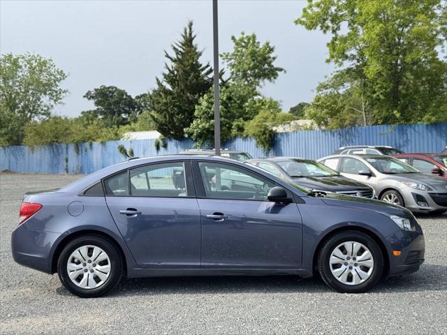 used 2013 Chevrolet Cruze car, priced at $7,595