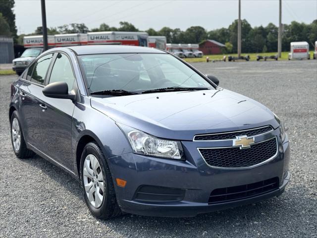 used 2013 Chevrolet Cruze car, priced at $7,595