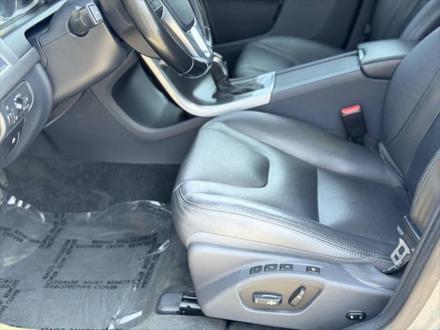 used 2016 Volvo XC60 car, priced at $11,495