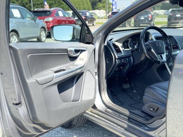 used 2016 Volvo XC60 car, priced at $11,495