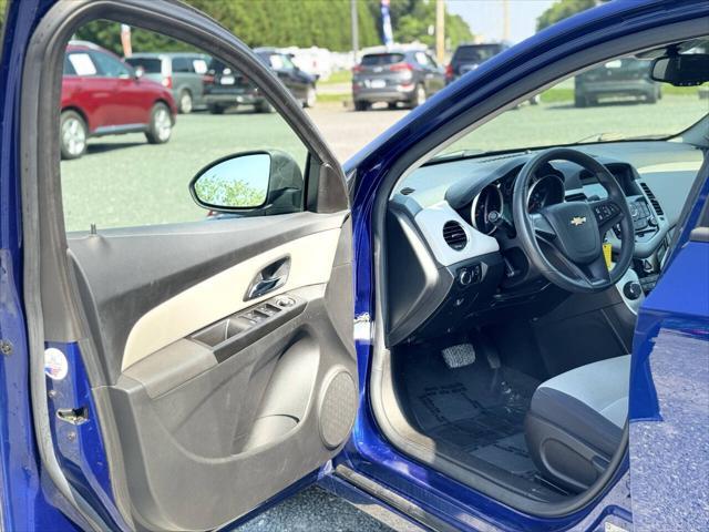 used 2013 Chevrolet Cruze car, priced at $7,995