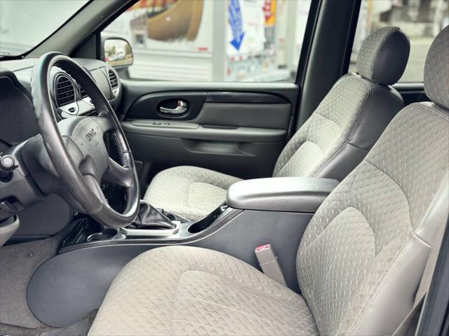 used 2004 GMC Envoy XUV car, priced at $6,995