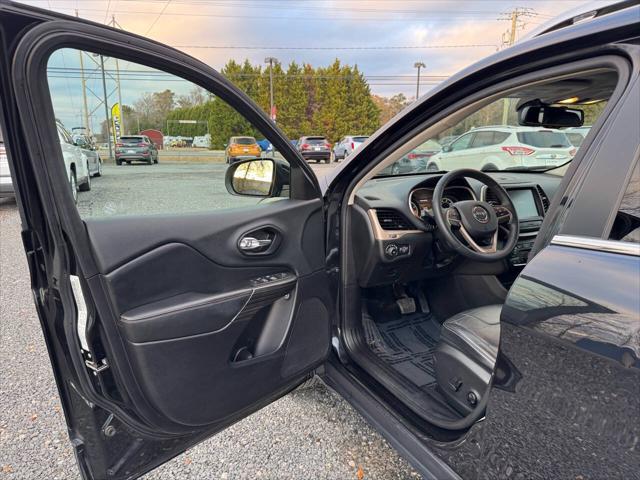 used 2014 Jeep Cherokee car, priced at $11,995