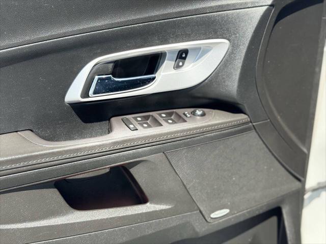 used 2017 Chevrolet Equinox car, priced at $11,995