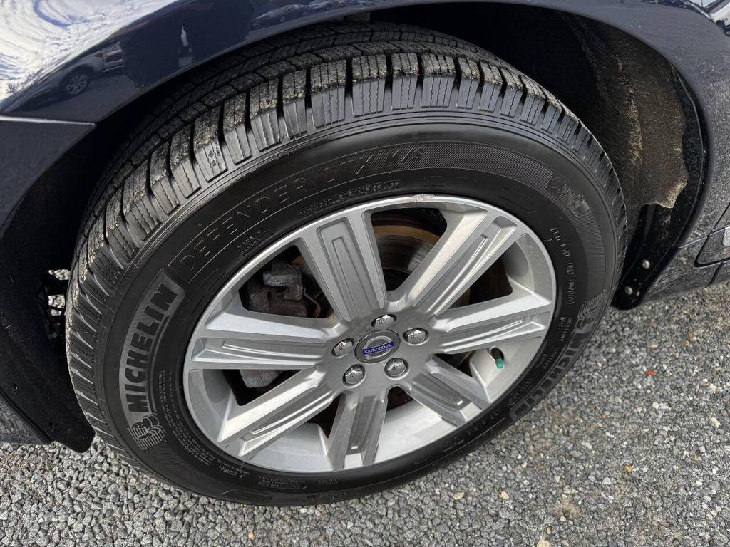 used 2016 Volvo XC60 car, priced at $11,995