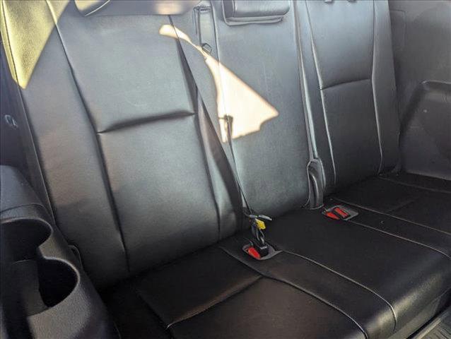 used 2021 Toyota Highlander car, priced at $27,999