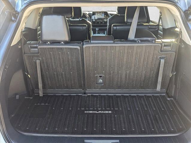 used 2021 Toyota Highlander car, priced at $27,999