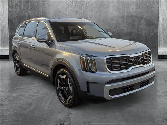 used 2023 Kia Telluride car, priced at $33,085