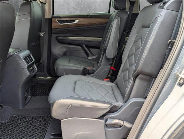 new 2025 Volkswagen Atlas car, priced at $44,531