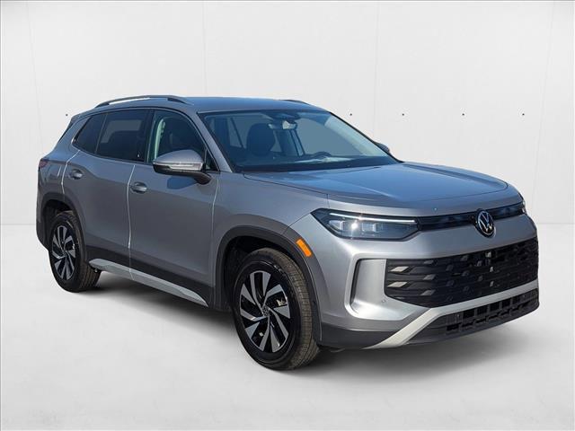 new 2025 Volkswagen Tiguan car, priced at $30,761