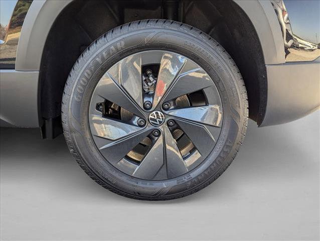 new 2025 Volkswagen Taos car, priced at $25,021