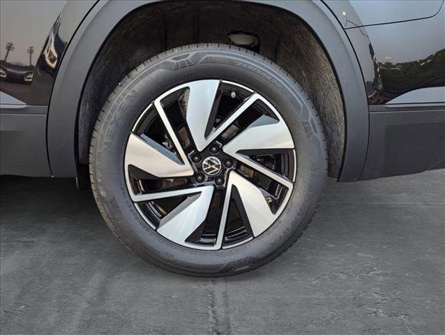 new 2025 Volkswagen Atlas car, priced at $42,766