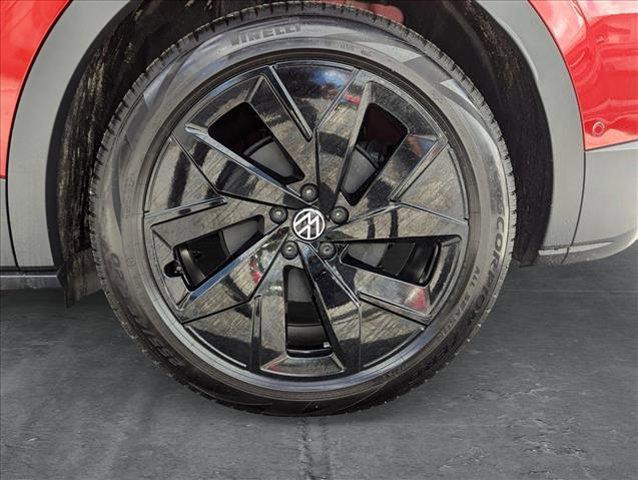 new 2025 Volkswagen ID.4 car, priced at $48,511