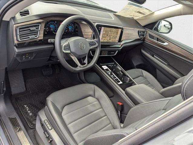 new 2025 Volkswagen Atlas car, priced at $47,916