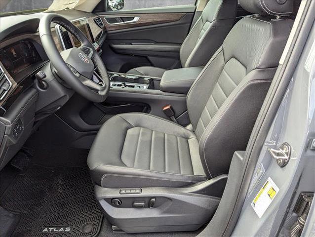 new 2025 Volkswagen Atlas car, priced at $49,416