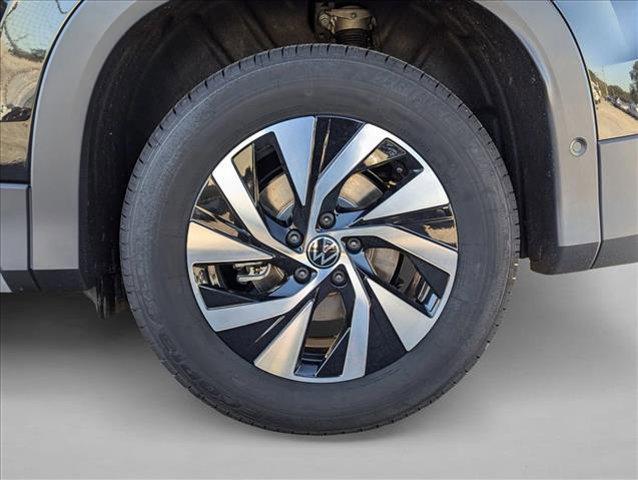 new 2026 Volkswagen Tiguan car, priced at $32,585