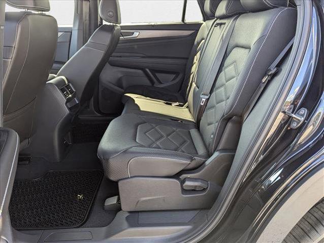 new 2026 Volkswagen Atlas Cross Sport car, priced at $46,251