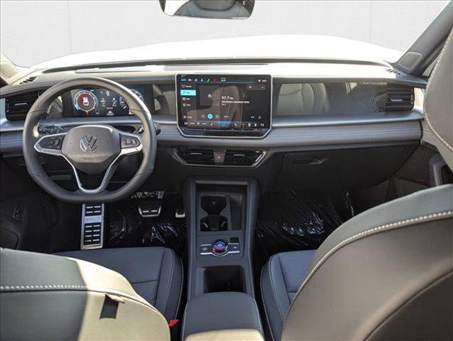 new 2025 Volkswagen Tiguan car, priced at $37,801