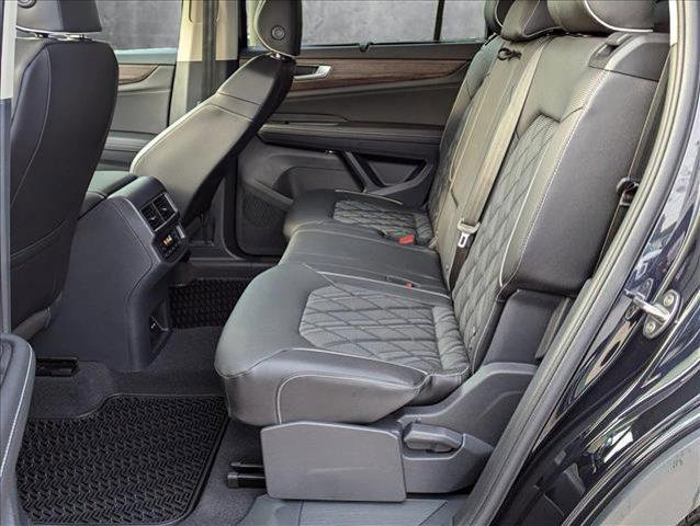 new 2025 Volkswagen Atlas car, priced at $54,196