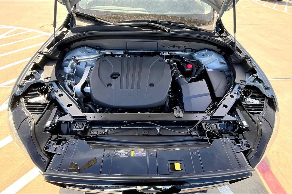 new 2025 Volvo XC60 car, priced at $54,585