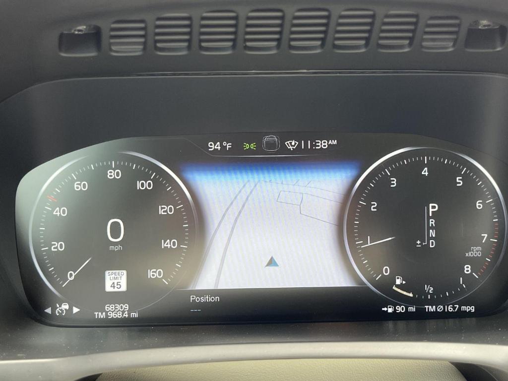 used 2022 Volvo XC90 car, priced at $35,500