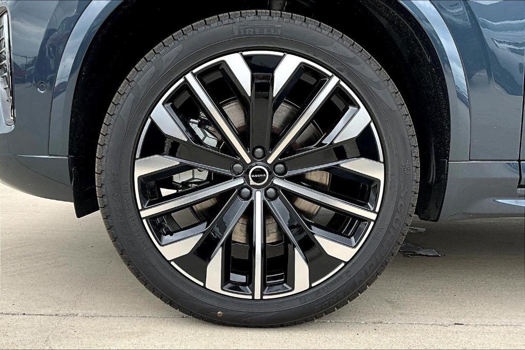 new 2025 Volvo XC90 Plug-In Hybrid car, priced at $82,405