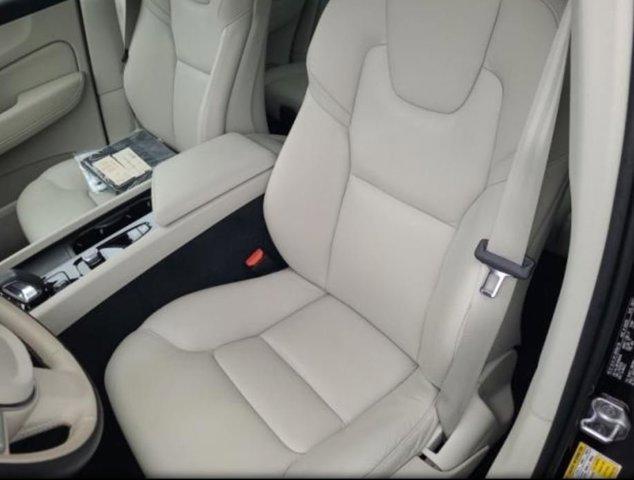 used 2022 Volvo XC60 car, priced at $35,500